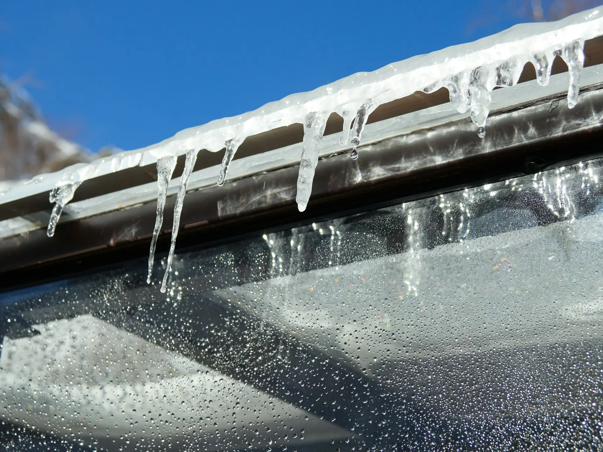Ice Dams in Ashland and Klamath Falls: Your Southern Oregon Complete Winter Prevention Guide